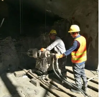 盐湖水下抗分散灌浆料特点 水下不分散注浆料介绍